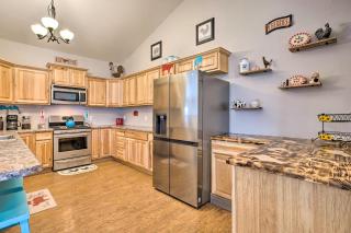 The Farmhouse at Grand Valley Getaway with Alpacas! - Grand Junction - 2