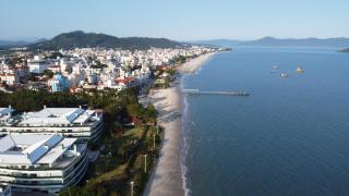 Regina del mare, Apartamento de Cobertura 301 completo para até 04 pessoas a 50 metros da Praia em Florianopolis - Florianópolis - 1