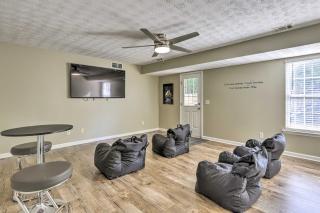 Charming Covington Home with Fire Pit and Game Room! - Covington - 5