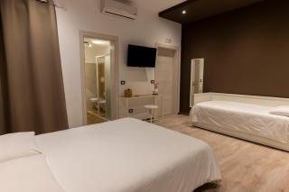 Adrian's B&B - Turi - 5