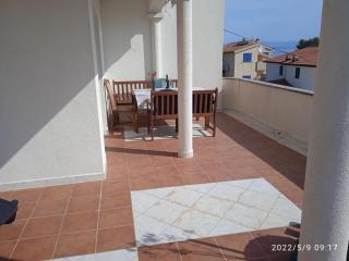 Apartment Ana - Stomorska - 1