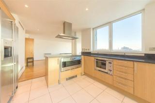 Panoramic Riverside Facing - 2 Bed - 2 Bath - 2 Balconies - in London Nine Elms - Londra - 9
