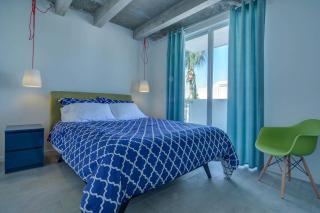 Oceanside Italian Luxury 2 BR Apt with free parking - Miami Beach - 5