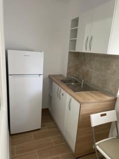 Militari Comfort Studio - Roşu - 4