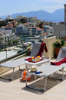 Luxury Lake - Center House - 2