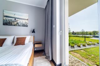 Marina Blue - super widok z własnego ogródka na jezioro, parking, Netflix i Max - Iława - 9