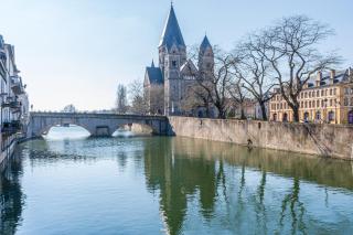 Suite "comme à Venise" vue sur Metz Opéra avec parking inclus - Metz - 6