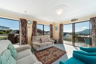 Kuharua Lakeviews- Omori Holiday Home - Kuratau - 7