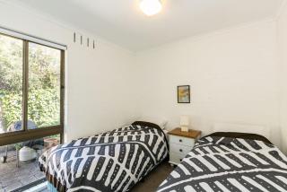 Bayview Number Two - Lorne - 2