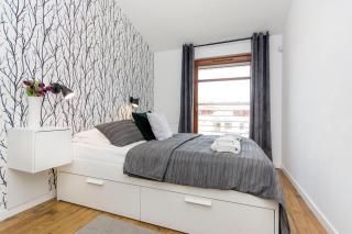 Grey Rentyear Apartments - 4