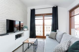 Grey Rentyear Apartments - 9