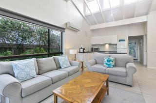 Beachside Villa - Apollo Bay - 8