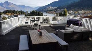 Central Lakeview Apartment with amazing rooftop 镇上湖景三室套房 - Queenstown - 6