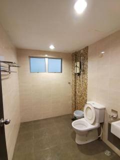 Spacious & Homey Apartment at Marina Island by JoMy Homestay - Lumut - 3
