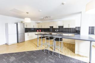 Students Only Private Bedroom with Shared Kitchen and Studios at Axo Islington - 9