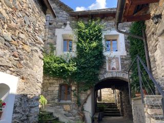 Ecovillage Sanctuary Bordei - Palagnedra - 6