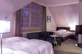 Boutique Hotel Poppenbütteler Hof - 7