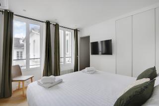 Pick A Flat's Apartment on Place du Tertre - 4