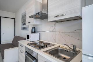 Planet Suite 404 - 2