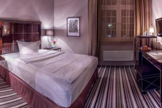 Boutique Hotel Poppenbütteler Hof - Hamburg - 3