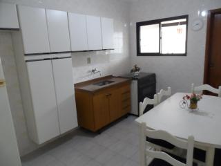 T004 - Apto na Tupi com sacada, garagem e ótima localização - Praia Grande - 5
