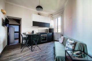 JOIVY Stylish Flat, 5-Minute Metro Trip to Centre - 0