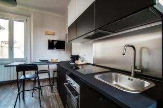 JOIVY Stylish Flat, 5-Minute Metro Trip to Centre - Milan - 1