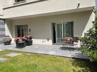MY HUMBLE HOUSE -Appartamento in villa con vista lago - Oggiono - 3