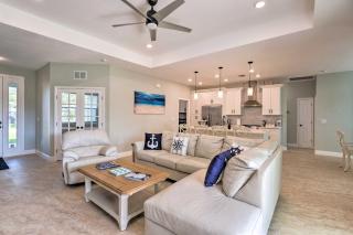 5 Mi to Beach and Walk to Park Modern Venice Home - 7