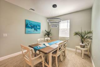 5 Mi to Beach and Walk to Park Modern Venice Home - 4