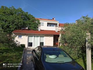 HACIENDA MIA with yacuzzi,BBQ , free parking - Zadar - 7