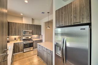 Spacious Townhome Less Than 2 Mi to Downtown Houston! - Houston - 2