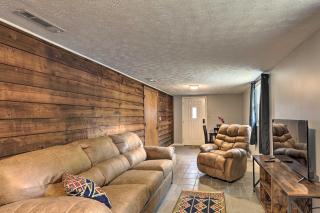 Lynn Dog-Friendly Abode with Mountain Views! - 3