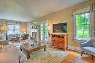 Elegant Charles Town Home: Grill, Walk Dtwn! - 8