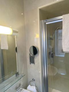 Landguard Lodge Guest House - Southampton - 5