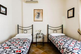 Napoli Charming Apartments Salvator Rosa "Cool and Sweet" Parking Free - Napoli - 2