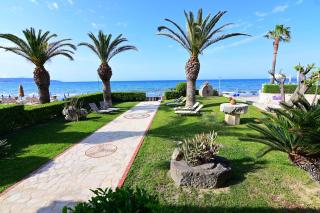 Nadia's Studios & Apartments in Argasi, Sea-View - Argasi - 0