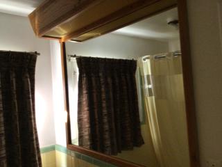 Skyland Inn - Bristol - Hilander Park - 1