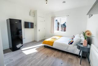 No 02 Studio Flat Available near Aylesbury Town Station - Buckinghamshire - 6