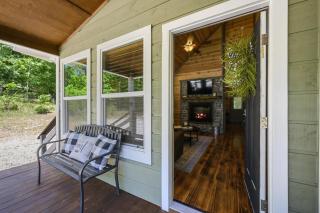 Convenient Romantic Hot Tub BBQ 3-night special! - Broken Bow - 5