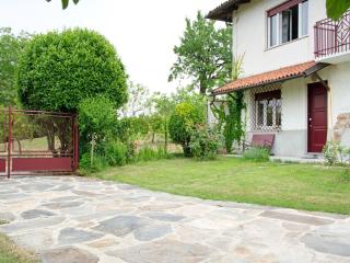 Apartment in Casale with Panoramic Vineyard Views - 4
