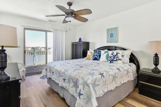 Harbour Club 12G - 5