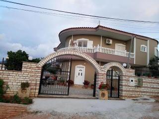 Vila Zeqo Muka 1 - 4