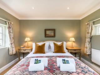 Charming Country Cottage With Spectacular Views - Pass the Keys - 6