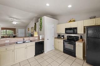 Family vacation, heated pool, wake up to enjoy the sunrise - Villa Pine Island - Cape Coral - 3