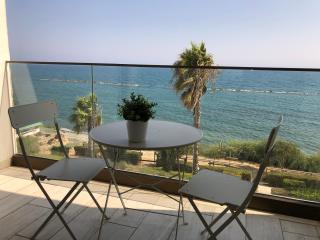 Blue Escape (Beach Seafront) - Larnaca - 8