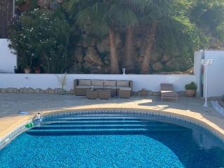 Villa Alhambra - Dale a tu familia las vacaciones y el descanso que se merecen - 1