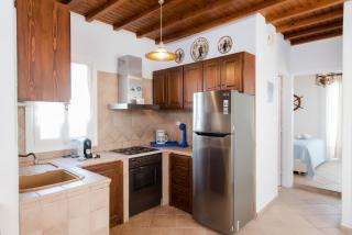 Escape to Mykonos - Entire place by Ornos beach - 5