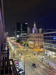 Aleje Jerozolimskie 11 19 - Darmowy parking - free parking - 1km do Dworca Centralnego, 850m stacja metra Nowy Świat - Warsaw - 9