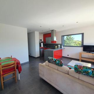 Chez J, appartement à l'étage, T3 - 9